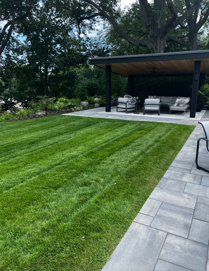 Weekly Lawn Maintenance